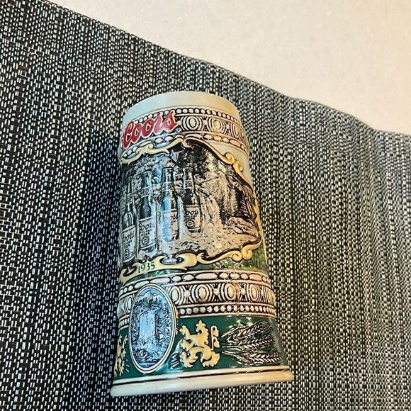 Coors brewing Company Brazil  1990 edition raised ceramic beer mug 1935 print - Picture 1 of 7